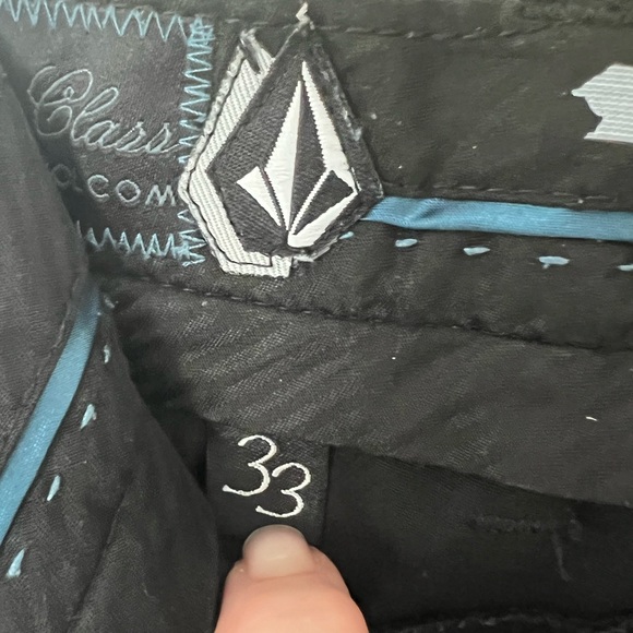 Volcom Mens shorts size 33 - Picture 4 of 5
